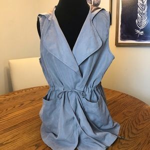 Francesca’s Vest-light weight/M